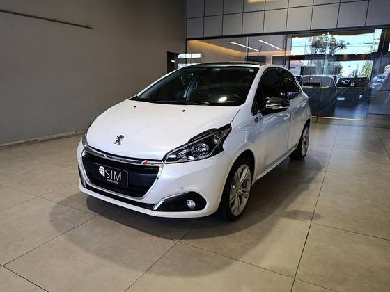 PEUGEOT 208 1.6 URBANTECH 16V FLEX 4P AUTOMÁTICO PEUGEOT 208 1.6 URBANTECH 16V FLEX 4P AUTOMÁTICO
